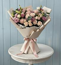 Букет цветов из:  Розы и Лизиантусы в Опочке