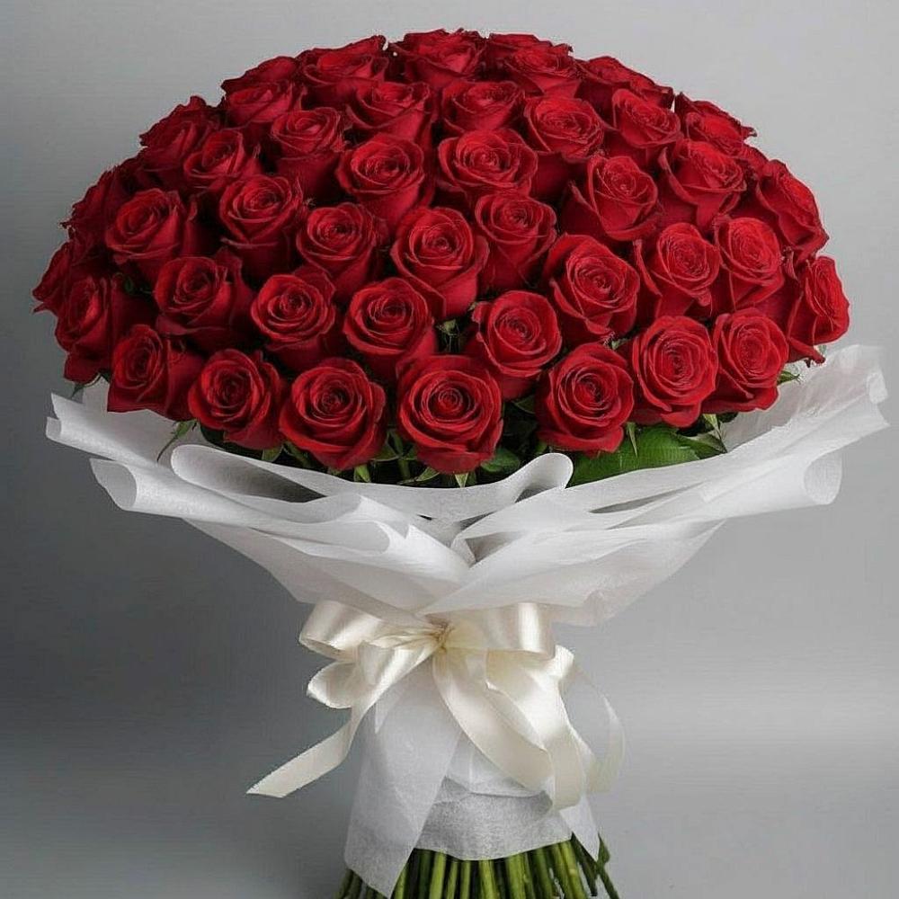 Букет 101 Красная роза Блэк Мэджик в Опочке