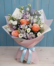 Букет цветов из:  Лизиантусы, Розы, Альстромерии и Гипсофила #REPLACE_PRED# Опочке