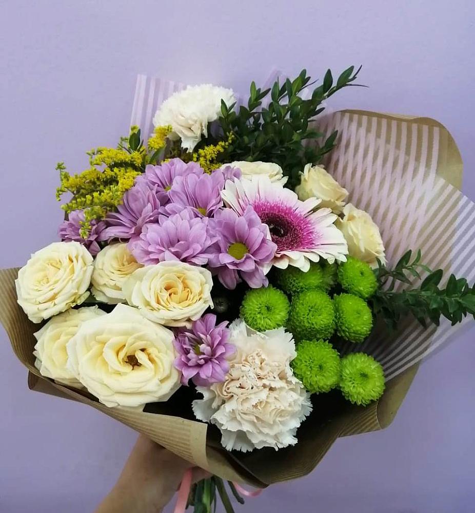 Букет цветов из: Хризантемы, Розы, Гвоздики и Герберы в Опочке