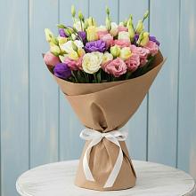 Букет цветов из:  Лизиантусы в Опочке