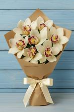 Букет цветов из:  Орхидеи и Розы в Опочке